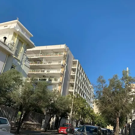 La Perla Del Mare Apartment *